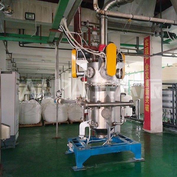<a href=http://juhekeji.cn/chanpin/27.html target=_blank class=infotextkey>氣流粉碎機</a>現(xiàn)場圖
